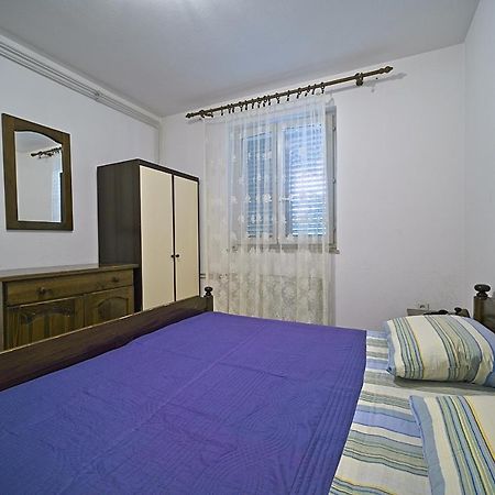 Apartment Renata Postira Extérieur photo