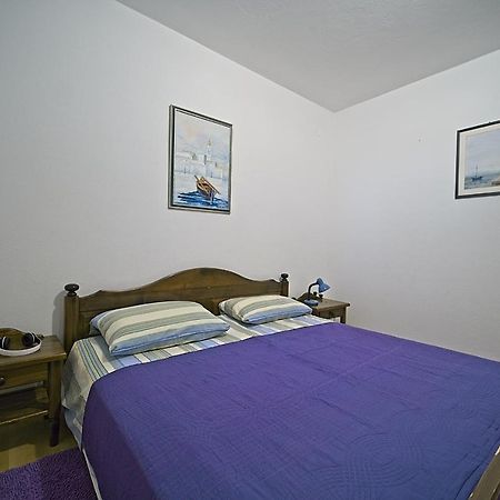 Apartment Renata Postira Extérieur photo