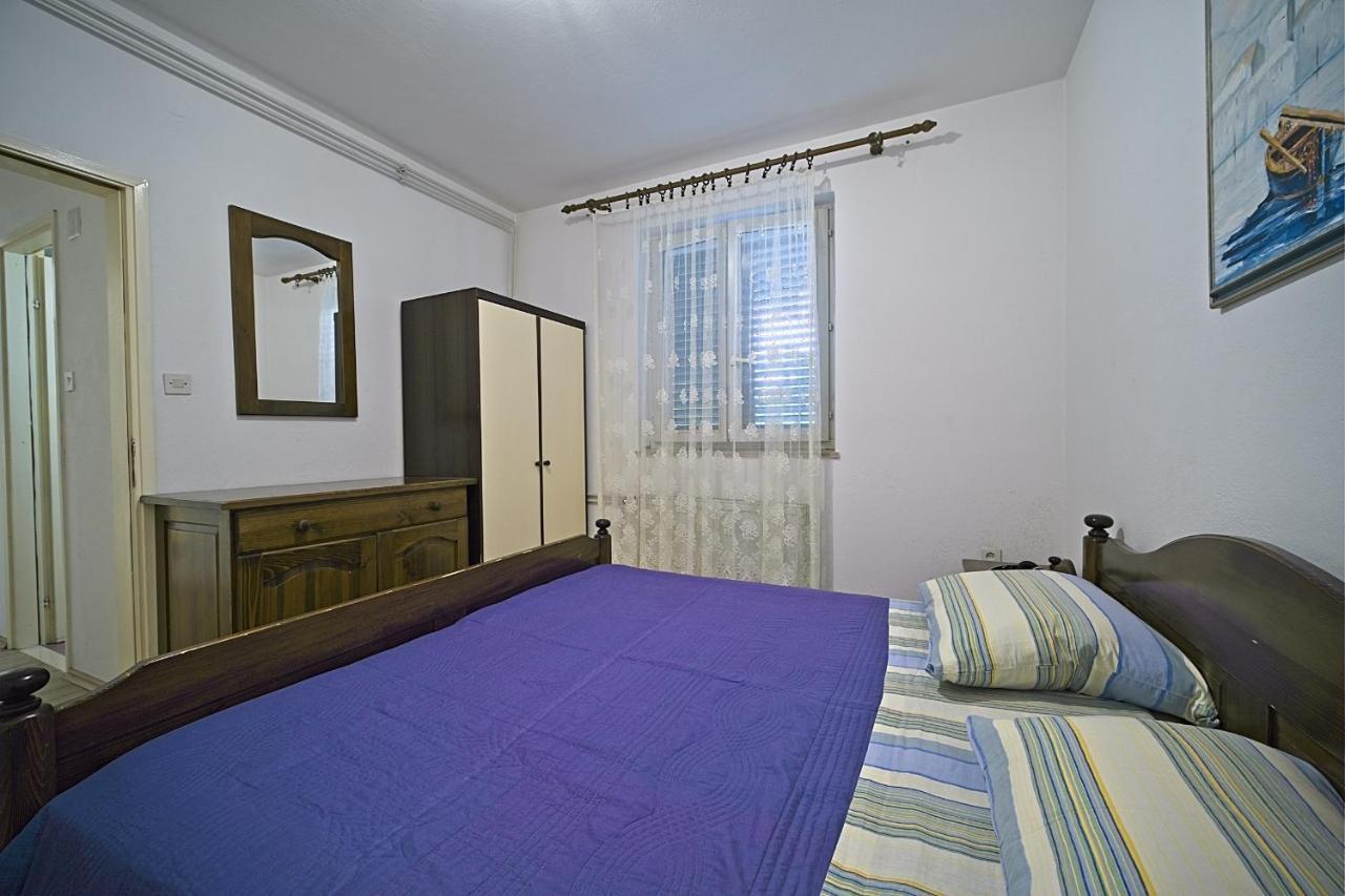 Apartment Renata Postira Extérieur photo