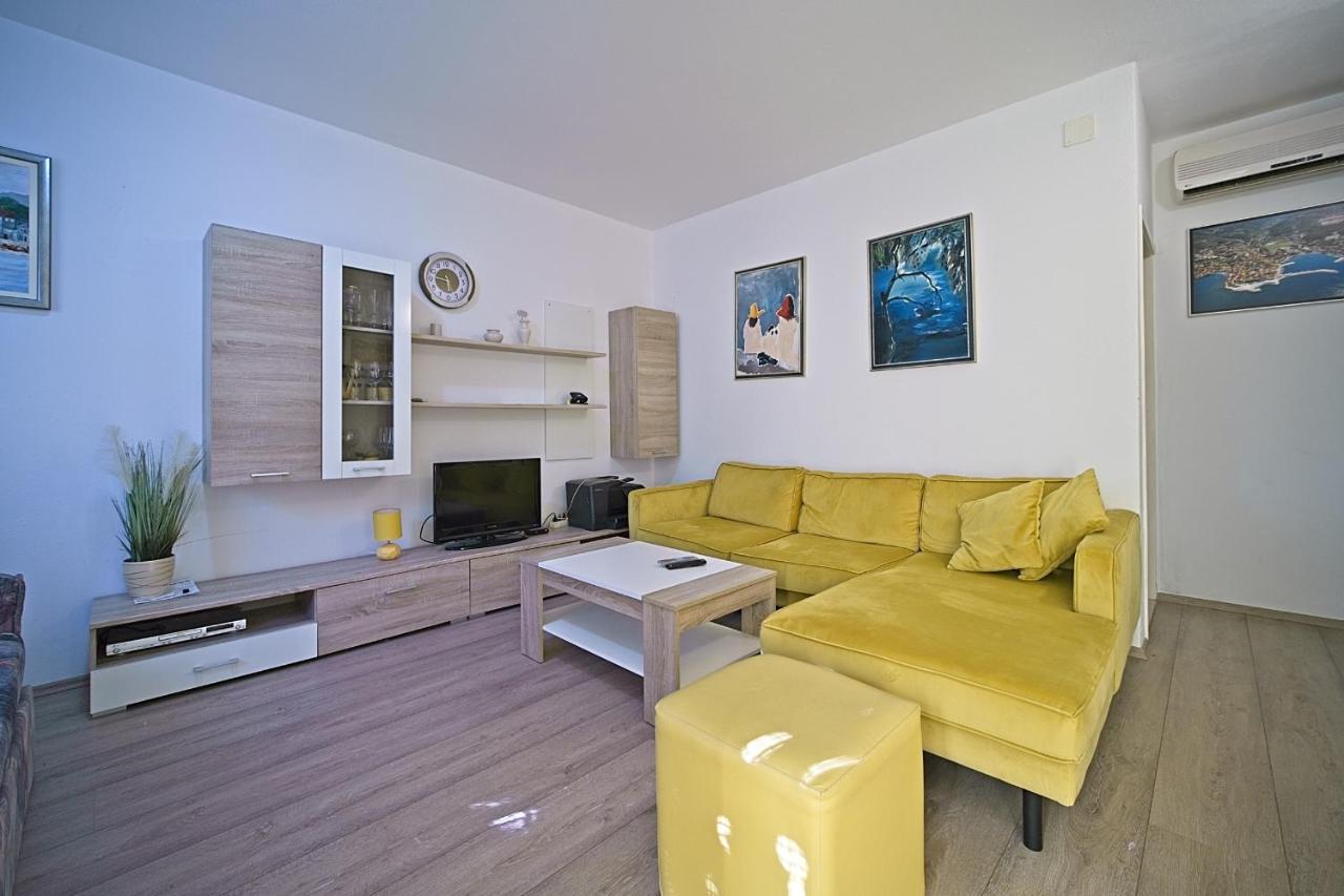 Apartment Renata Postira Extérieur photo