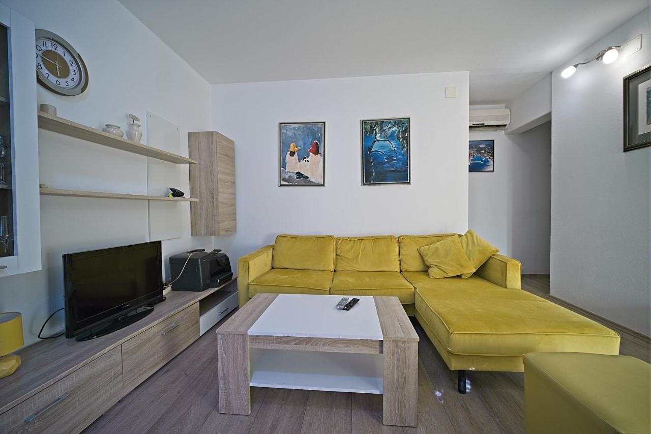 Apartment Renata Postira Extérieur photo